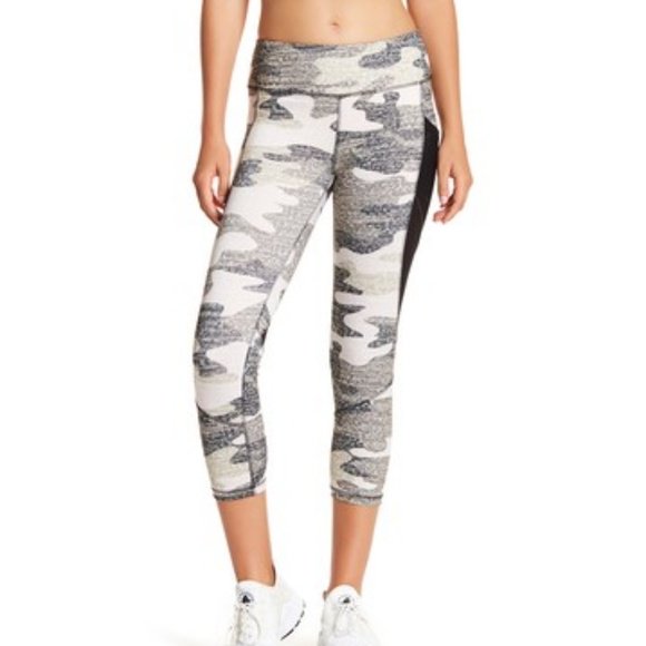 GlowInFitness's tweet photo. So good I had to share! Check out all the items I'm loving on @Poshmarkapp from @seashel26 #poshmark #fashion #style #shopmycloset #dkny #adidas #xbygottex: https://t.co/N0jh4teICC https://t.co/NUqL4yI5Wf
