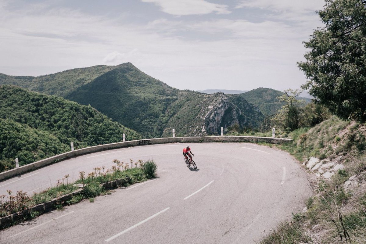 Bikespls's tweet photo. Cycling's biggest spectacle isn't over yet, which means there's still time for you to win big! Shop in-store between now and July 29, save your receipt, and watch the Tour. If a Trek-Segafredo rider podiums the day after your purchase, you get paid. https://t.co/peCRQ8KqjM https://t.co/ateQqERRVm