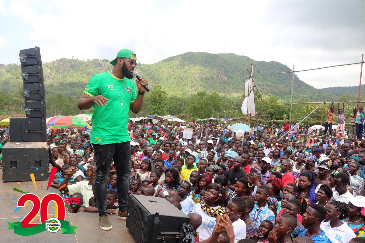 YasTogo's tweet photo. L'ambassadeur #TMoney dans les arènes des #Evala2018 , ici à #PYA ce jeudi 12 juillet 2018 #Kozah
@Micflammez #TMoney #Togocel #20ANS #4G https://t.co/WQYxDnWzJE