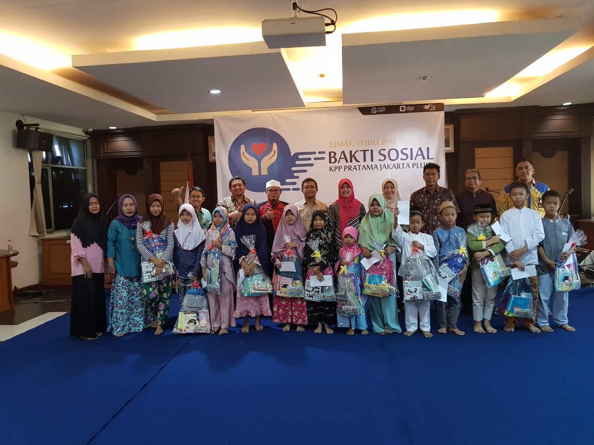 KppPluit's tweet photo. Selamat #HariPajak https://t.co/lznYhjvAAK