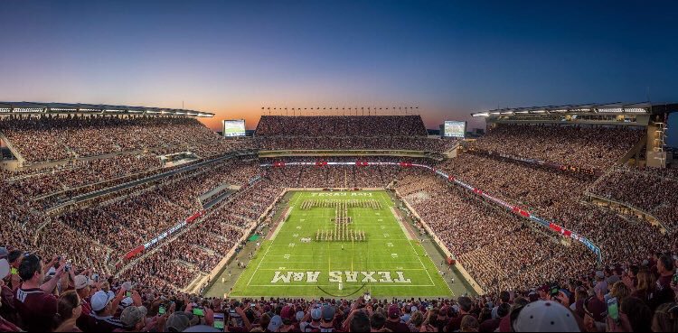 SECSlowSmoked's tweet image. Loudest SEC stadiums Round 1:

RT for Tiger Stadium
Like for Kyle Field

#LSU #GeauxTigers

#Aggies #GigEm