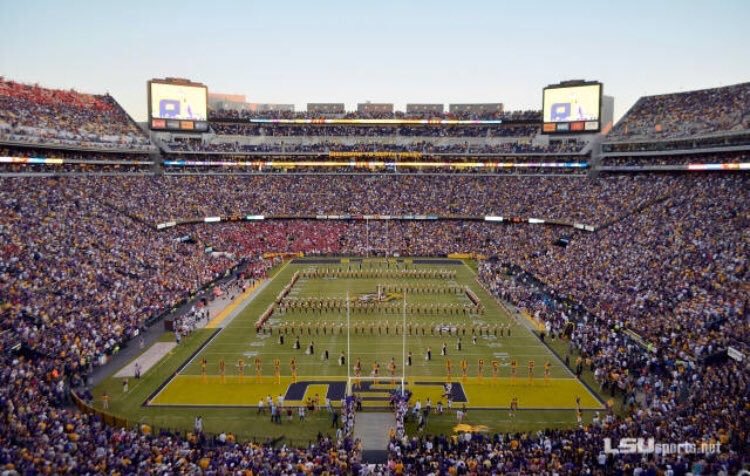 SECSlowSmoked's tweet image. Loudest SEC stadiums Round 1:

RT for Tiger Stadium
Like for Kyle Field

#LSU #GeauxTigers

#Aggies #GigEm
