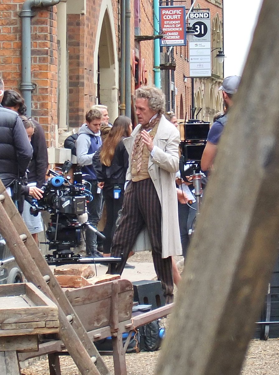 DrHouseNews's tweet photo. RT @ Katy_Books: Hope I'm allowed to post these 🙂 - I had such an amazing day!
#PeterCapaldi #filminginhull #HughLaurie #Hull #DevPatel #ThePersonalHistoryofDavidCopperfield https://t.co/E3OnbYZTDo