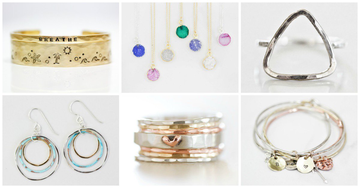 AmyWaltzDesigns's tweet photo. Christmas in July is here! 20% off your order with #discountcode CIJ20 at https://t.co/YcVatGsu2T #inspiration #empowering #sale #christmasinJuly https://t.co/OgWzug1g6B