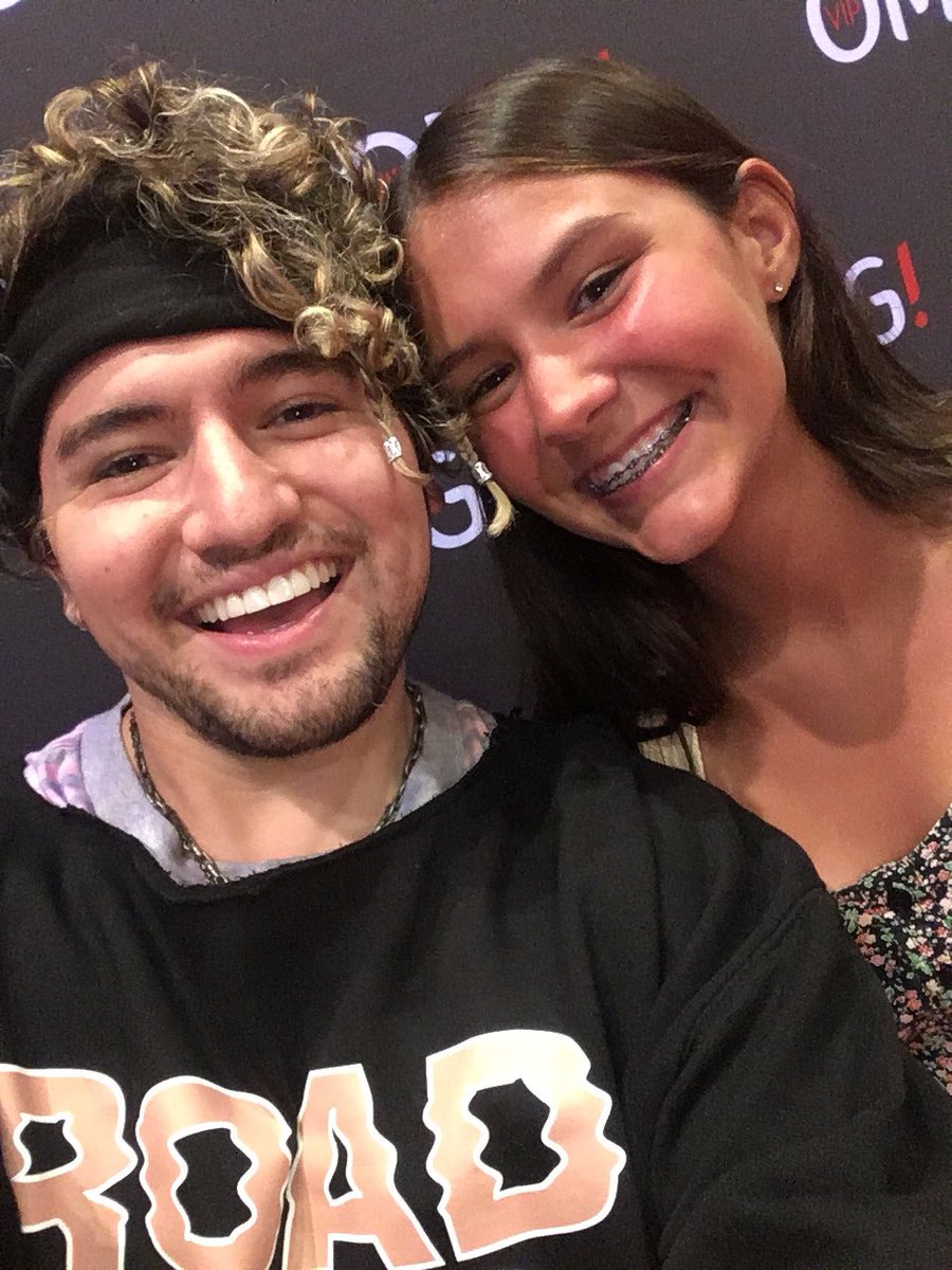 littlebeanjc's tweet photo. STOP HES ADORABLE https://t.co/brlL9tosrJ