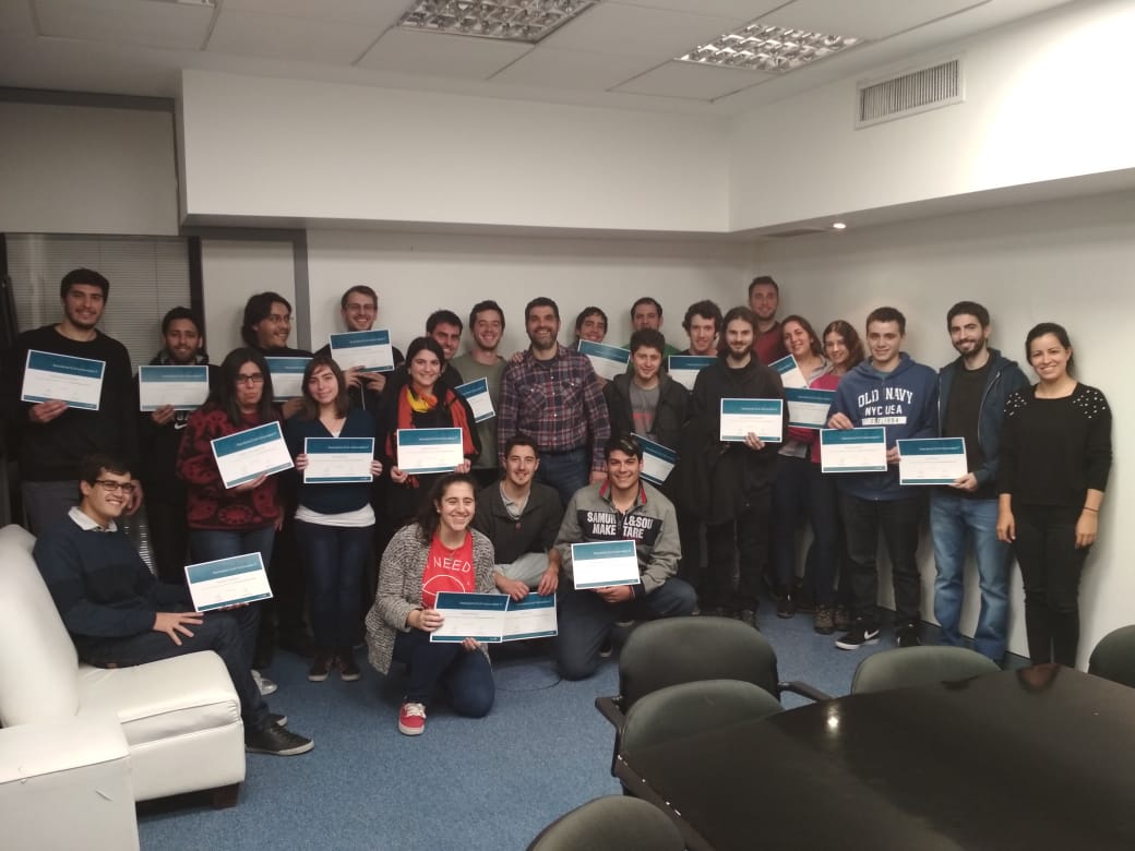 JorgeComIT's tweet image. Felices de #AprendeAProgramar #Mobile con @ComunidadITorg en #Movistar de la mano de @googleargentina .