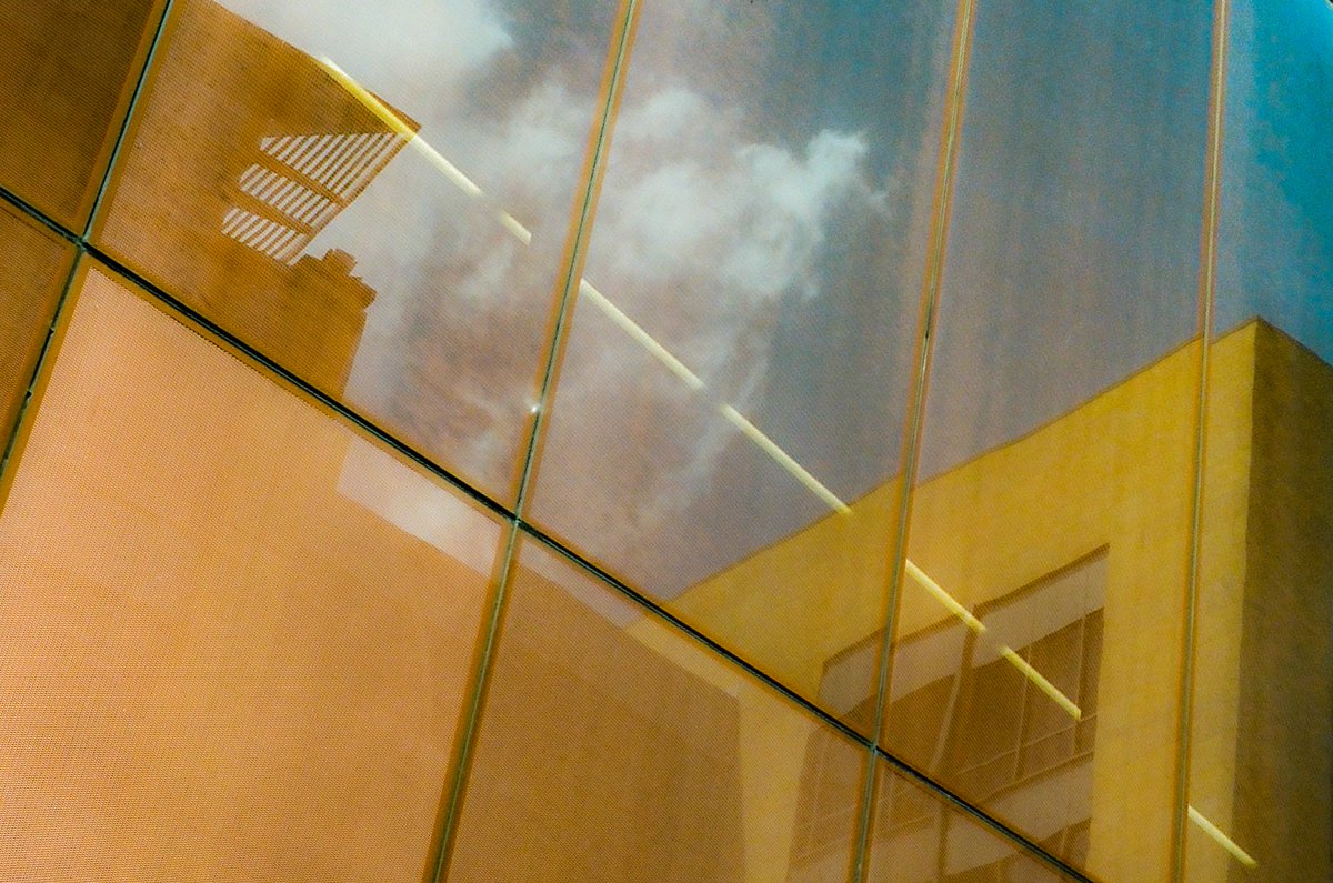 camera_alan's tweet image. #color #colour #colorphoto #colorphotography #film #filmlives #Leica #Leicam6 #M6 #dsmusa #desmoines #iowa #reflections #street #streetphotography #photo #photography #pics #architecture #building #urban #downtown #abstract #art #fineart #fineartphotography #library