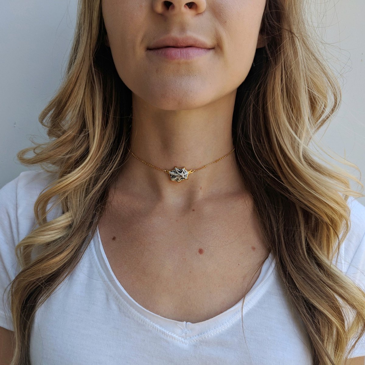 PlasticPollutes's tweet photo. Stunning! @clamandclasp Inform Choker to benefit #Plastic #Pollution Coalition https://t.co/Of25pYoZJc https://t.co/OlTj6Xmh5X
