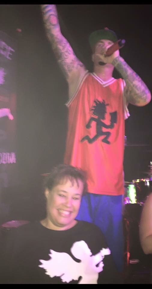 lvmuscfrevr's tweet image. #TBThursday @vanillaice #ThrowbackJam 2015 Bakersfield ❤️🙌🏻🙌🏻