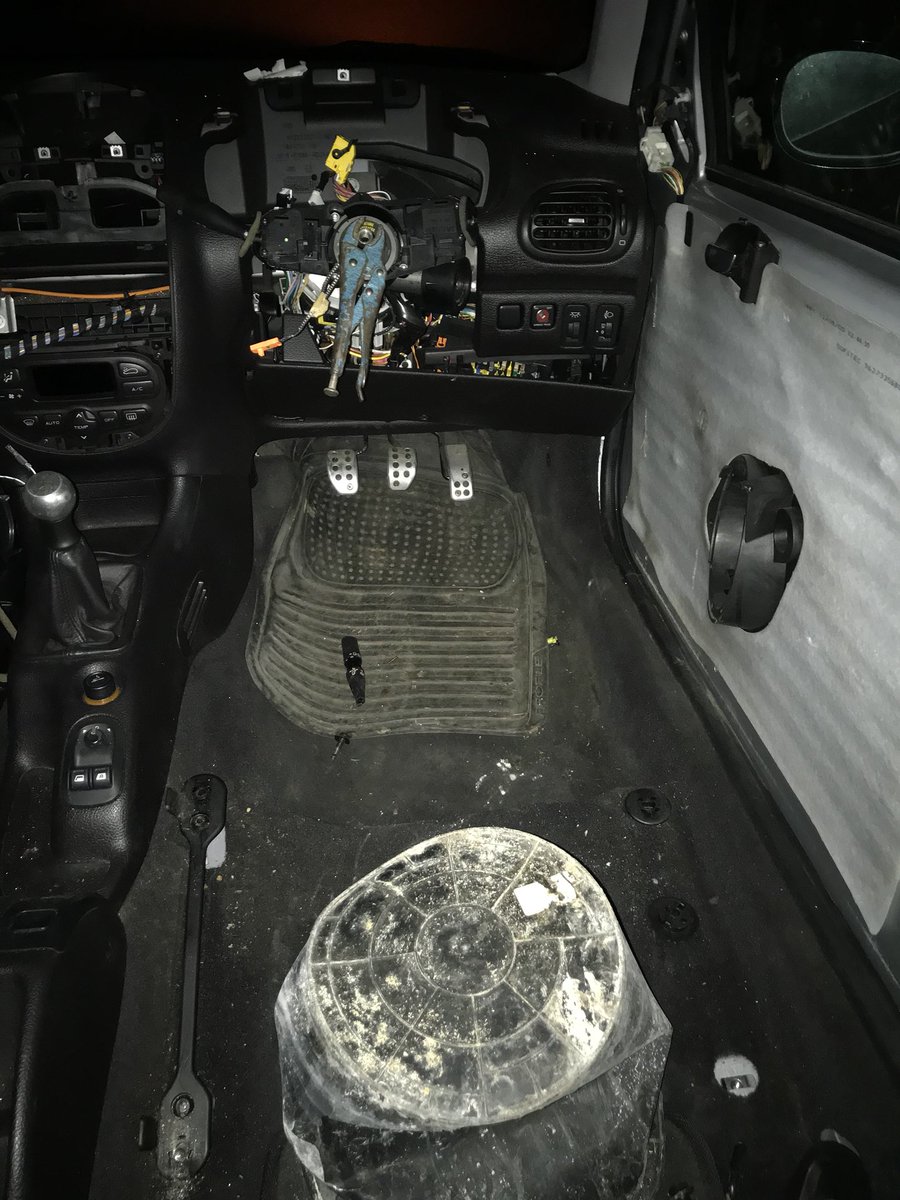 NSRAPT's tweet image. Yes this was driven on a road and yes he was sitting on a bucket and steering with a pair of mole grips. Driver will be reported for too many offences to mention! #KingsLynn #WestARV @RPFOUSgt #Unbelievable #1383/652