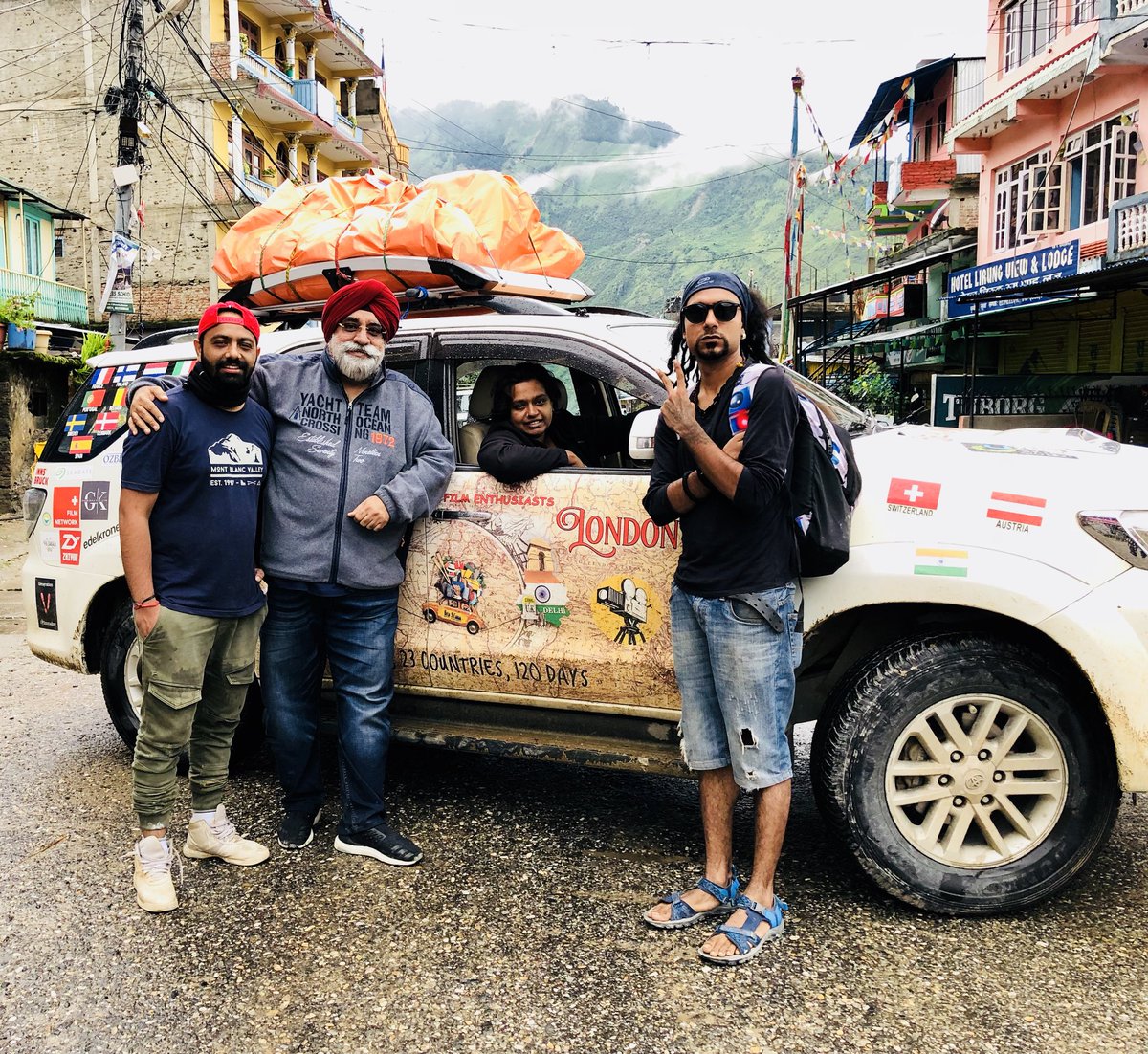 ccfilmsdelhi's tweet photo. Day 7 , GOOD MORNING INDIA !
#Ccffilms #karandarra #wbb #border #rainy #dji #adventure #outdoors #roadtrip #GenV https://t.co/dtJa5sufU8
