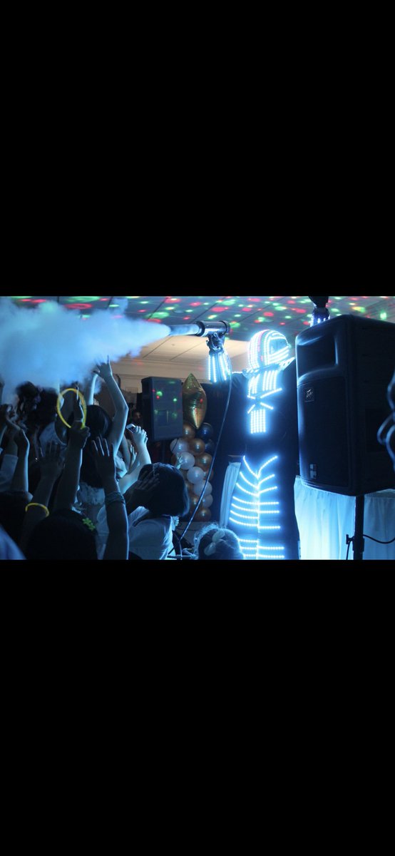 AngeloEssak's tweet photo. Contact our Professional Detroit Entertainment Crew @ (586)365-8556 to book Optimus, Detroit’s Very Own LED Robot! *Give us a follow on Instagram!* @optimus_robot 🤖👾 #OptimusTheLEDRobot https://t.co/5VCQ76erOV