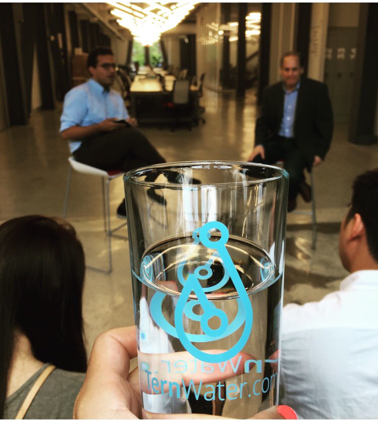 missbubbletea's tweet photo. Thought-provoking and inspiring conversation at tonight’s @TernWater #HEALTHYPHILLY event at the @PennovationCtr. Thanks, Mo Zerban and Scott Mazo of @UPAPhila 👏💧 https://t.co/EUYPpCgsYY