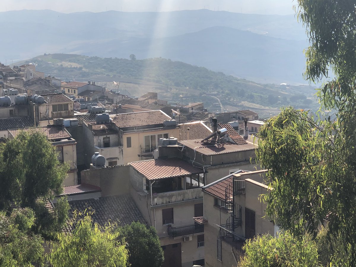 SweetyNFunny's tweet photo. #PerfectDayIn5Words buying my home in Sicily https://t.co/Z5CYIoKkwm