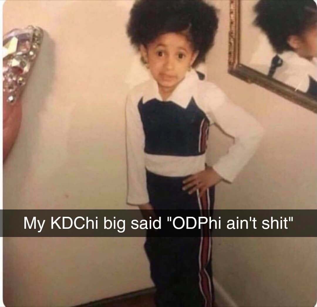 SanddayDee's tweet photo. These 87 fam memes had me dying 😂💀 https://t.co/Yx2ID1zlwa