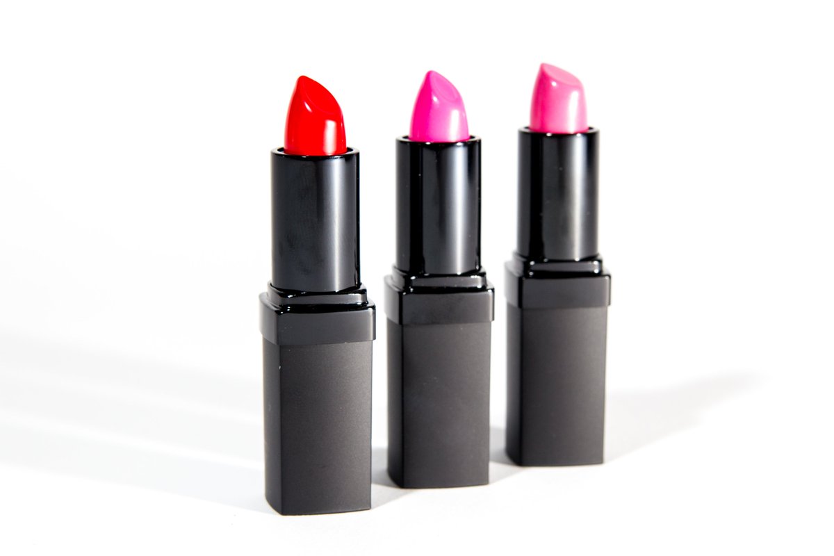 hseofevelyn's tweet photo. Our luxury make up range is cruelty free, paraben free and hypoallergenic. Available @hseofevelyn
#makeup #makeuprange #mua #makeupartist #crueltyfreemakeup #parabenfreemakeup #hypoallergenicmakeup #lipgloss #powder #makeupaddict https://t.co/5A7WS6VKD5