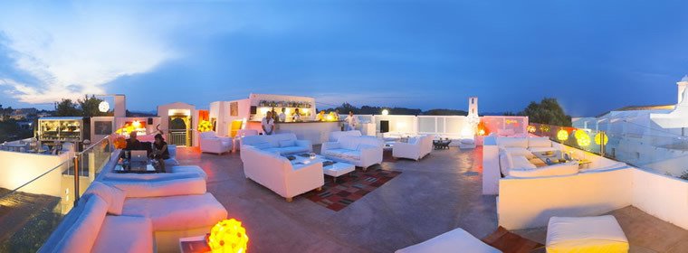 juanshiren's tweet photo. Ibiza, ese “divino” paraíso https://t.co/AFArAfphHU https://t.co/cVNn8iGyXj
