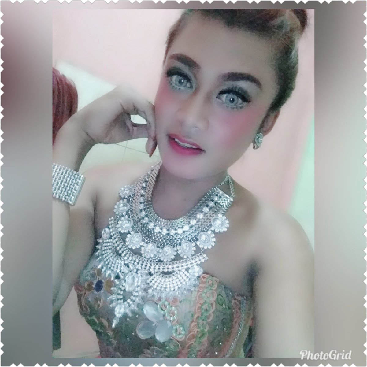 brakowis's tweet photo. #FotoProfilBaru https://t.co/I3xyUGPqio
