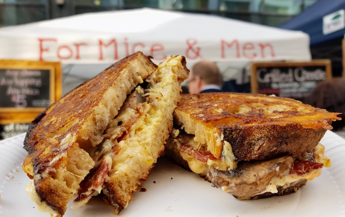 FinzelsReachMkt's tweet image. Looking for an affordable lunch that tastes AMAZING?! Pop on down to @FinzelsReach this lunchtime for street food made by our lovely local traders. And don&apos;t forget our night market Feast at Finzels in the fermentation building tonight from 5pm-10pm #allthestreetfood #Event