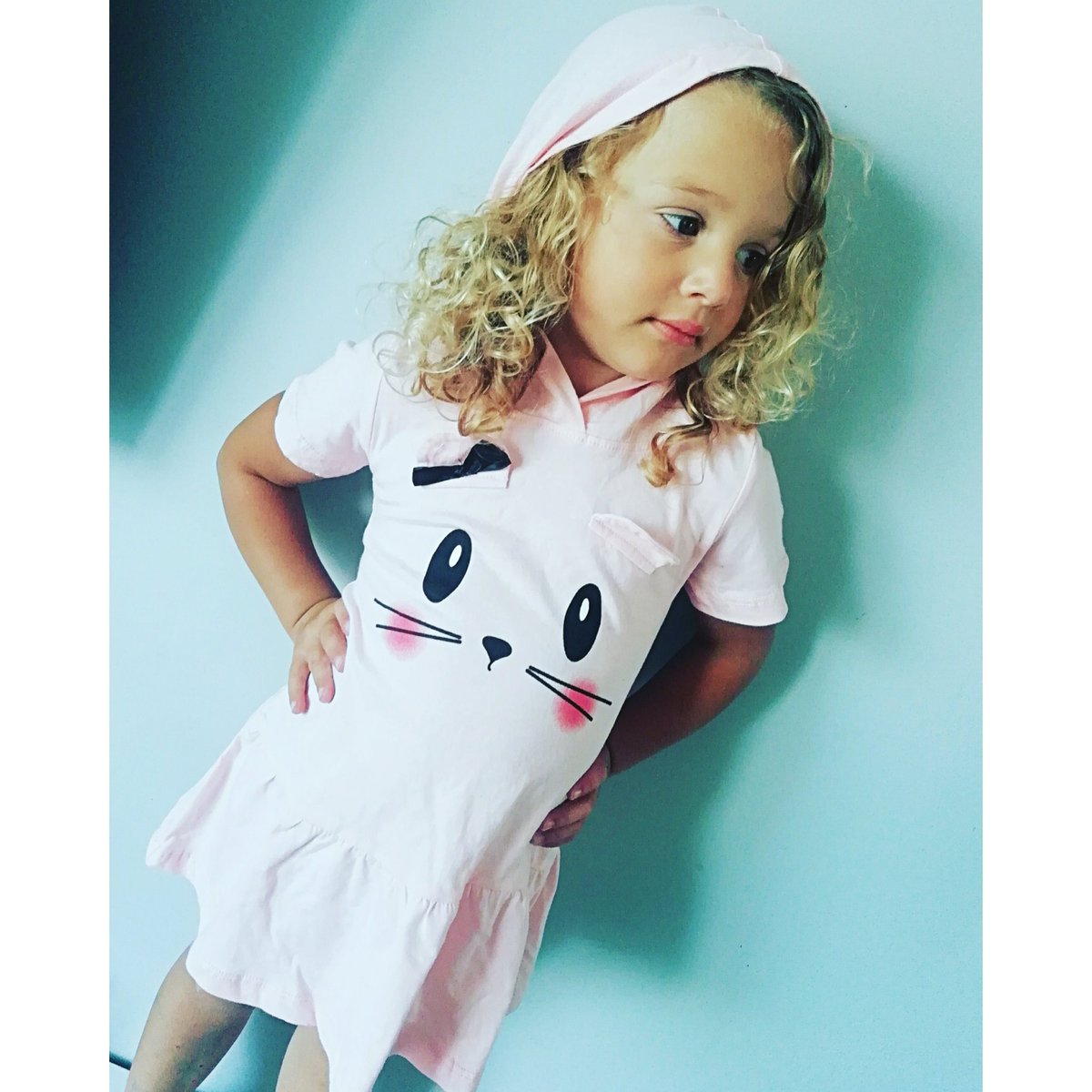 auptitlook's tweet photo. #mode #lookdujour #tenuedujour #mannequin #love #cute #style #fashion #pueribourse @pueribourse #videdressing #bloggeur #influenceur #originalkids #mode #look #enfant l #lookoftheday #bloggeur #homemade #orchestra #enfant #customise #look #tenue #happy #Zarakids #catiminiaa https://t.co/XFDao0dcTJ