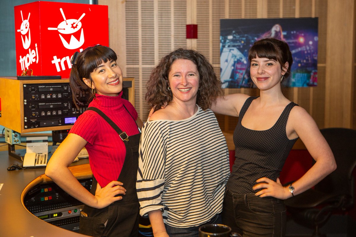 how long can we survive in space???? when can we live there? talking science, talking space travel with the amazing <a href="/BiancaNogrady/">Bianca Nogrady is not here any more</a> &amp; astrophysicist <a href="/ThatAstroKitten/">Jessica V</a> right here: abc.net.au/triplej/dr-kar…