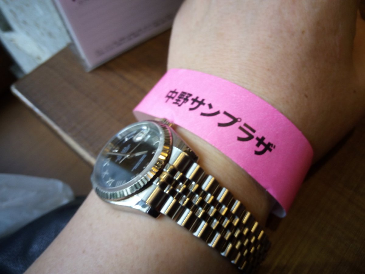 kamehamehagogo's tweet image. 港浩一さん
ライブ前はねぎしの牛タン
特別サイン色紙
#山下達郎
#Performance2018
#ミライのテーマ
#うたのきしゃ
#未来のミライ