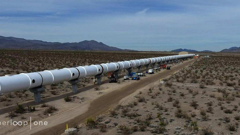 DallasBizNews's tweet photo. Hyperloop could beat bullet train in race to connect Dallas and Fort Worth: https://t.co/QoaU4h8Z2D https://t.co/GpFeeyX9Sp