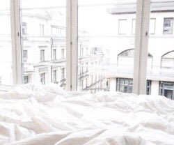 desimoodboard's tweet photo. 🕑✉️📄👻📖❕◽️💭💀 https://t.co/GiRNoecPEr