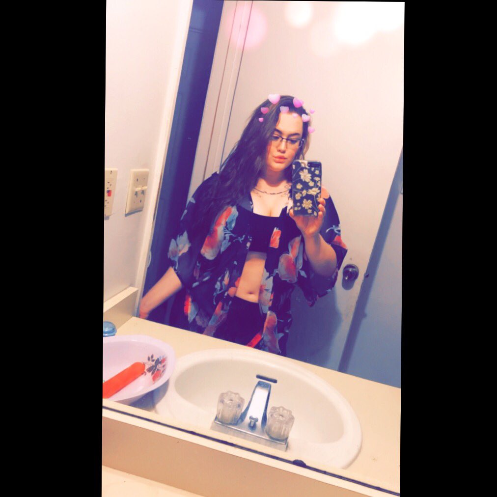 Terriann0130's tweet photo. Eating Good 😊😍🤪 https://t.co/fmRzQvd2sM