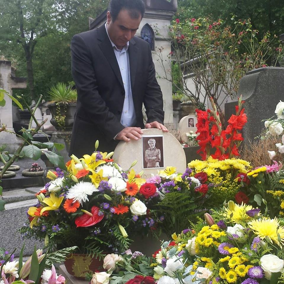 Ahangari73's tweet photo. رێگات درێژه‌ی هه‌یه
راهت ادامه دارد

#Ghassemlou
#NeverForgetGhassemlou
#IranRegimeChange
#StopIranianTerrorism
#NoForStateTerrorism
#DoNotSupportTerroristRegime
#Kurdistan
#Iran https://t.co/lHdUxJHMH1