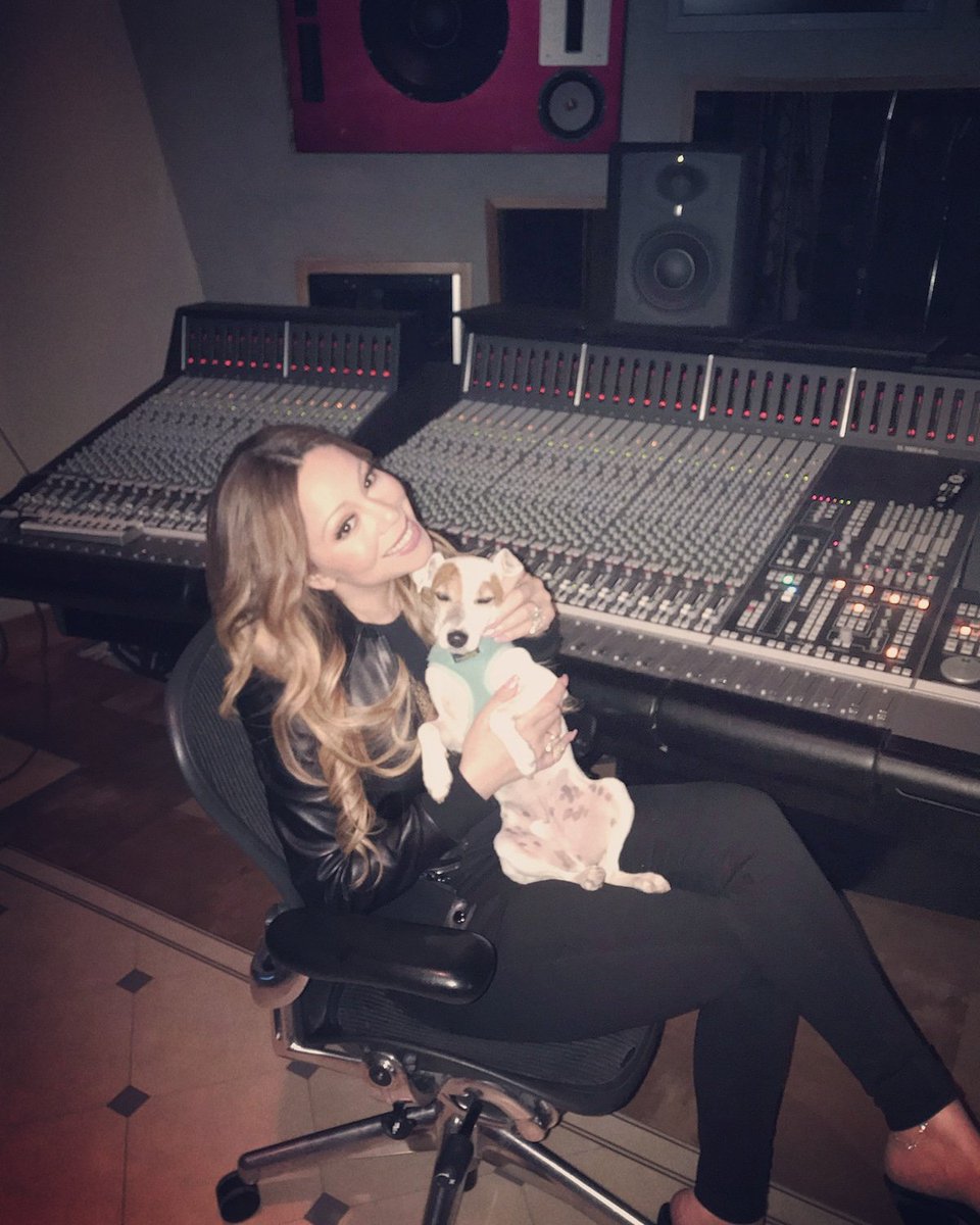 Night off... #pondestudio 🎤