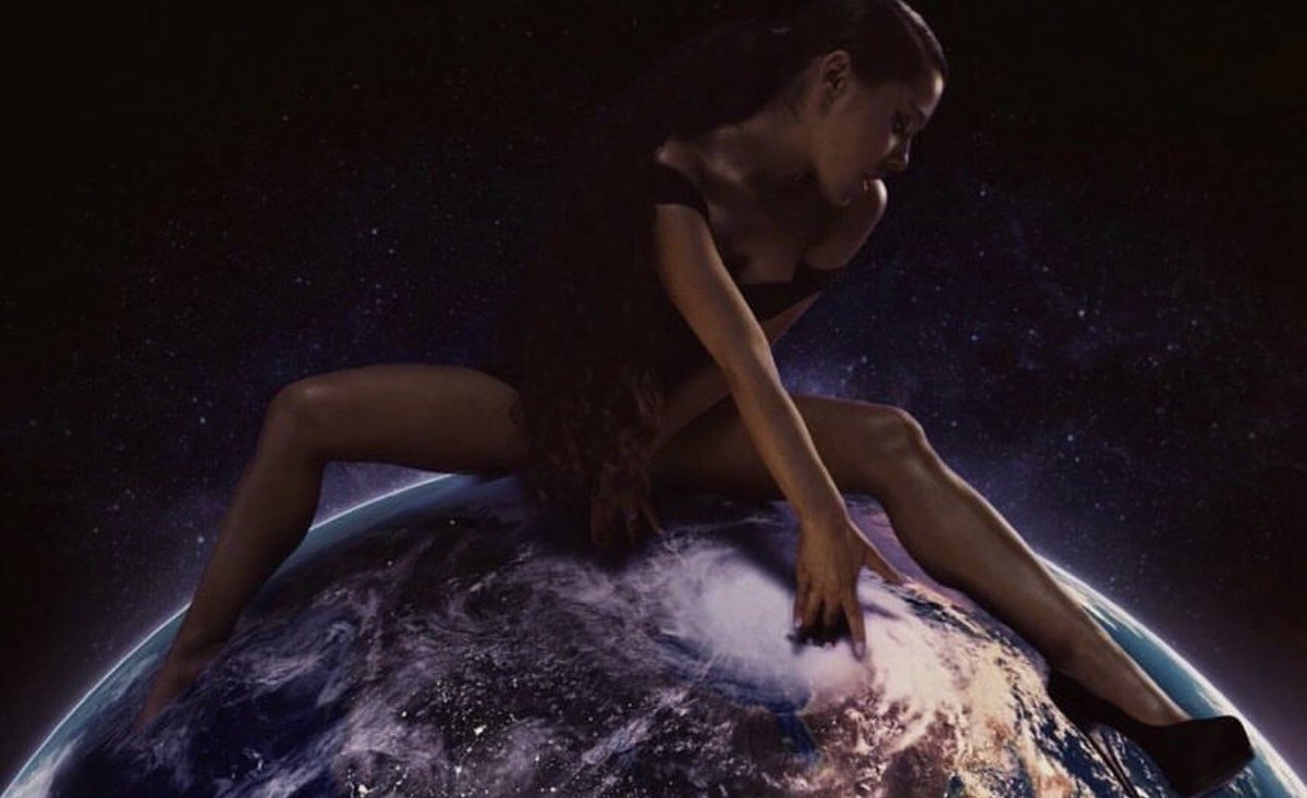 AlfredoFlores's tweet photo. Music video tomorrow at noon! Ariana and Dave DID THAT! God is a woman. https://t.co/1e4Nwg54AK