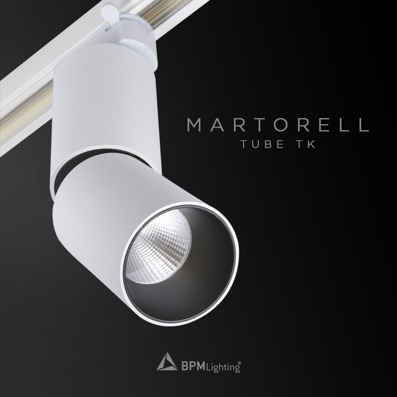 #MartorellTubeTK #EngineeringLight 
Proyector de carril.
Abatible 90º y con una oscilación de 350º, para ajustarlo a cada necesidad. 
Más en bpmlighting.com 
#BPMLighting #IluminaciónTécnica