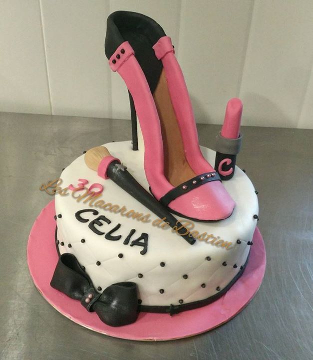 Macarons De Bastien Gateau Pateasucre Anniversaire Girly Chaussure Pour Les 30 Ans De Celia T Co Kmtwre7uoh T Co Enje5adqzv Twitter