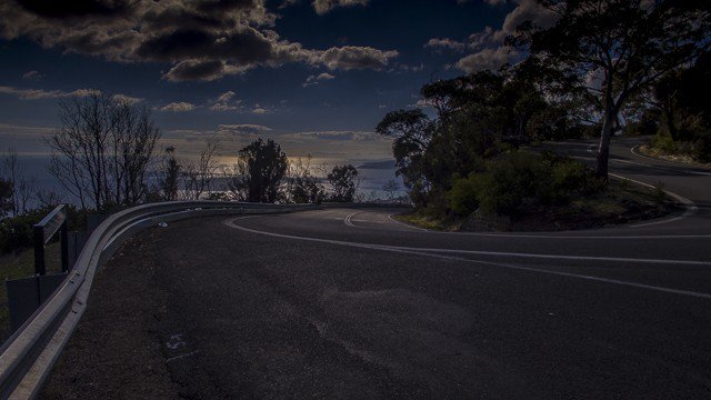 Bends & views - the Arthur's Seat Road #peninsuladronephotography #peninsuladrones #morningtonpeninsula #victoriaaustralia #freegiveway #desktops #desktopphotos #screensavers #free #dronephotography #dronemania #aerialphotography #aerialphotographer #aer… ift.tt/2mg1HuW