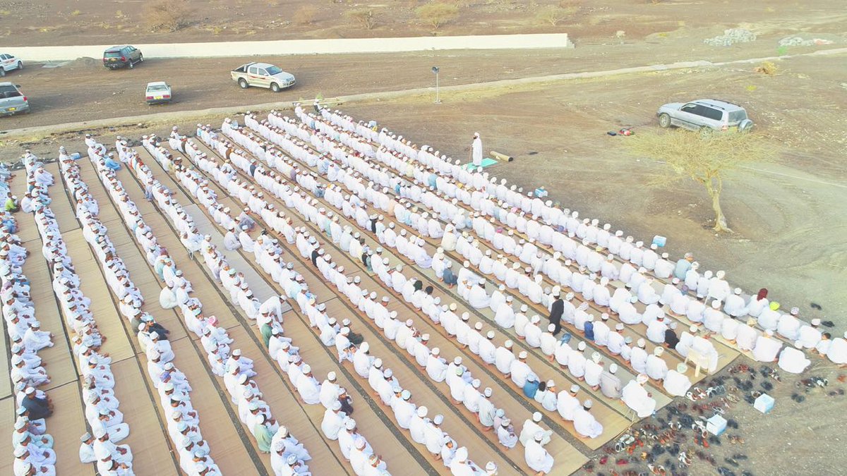 🌦
صلاة الأستسقاء  صباح اليوم بنيابة سمد الشآن⛈
نسأل الله ان يتقبل منهم وان يغيث البلاد والعباد عاجلا غير آجل.  اللهم اسقنا الغيث ولا تجعلنا من القانطين 🌨