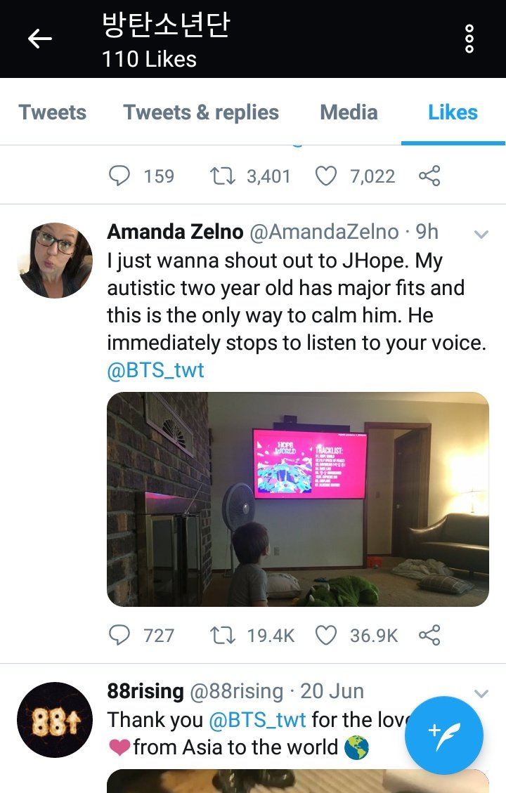 BTS_ARMY_INT's tweet image. This is so precious....I'm glad hoseok saw that he really is a piece of peace for people all over the world @BTS_twt