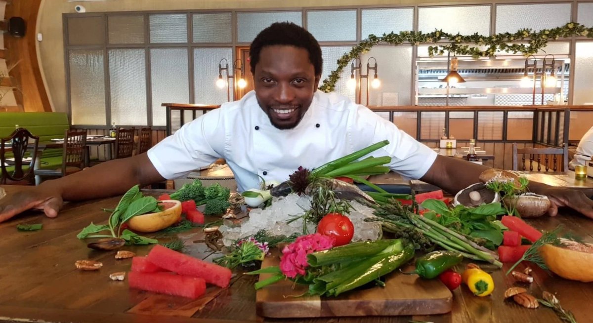 YoungsPubs's tweet photo. This is Phyl, our new head chef at the @BullBracknell. He's already creating some delicious summery dishes so pop in and try out our new menu. https://t.co/TrKQAIAW7q