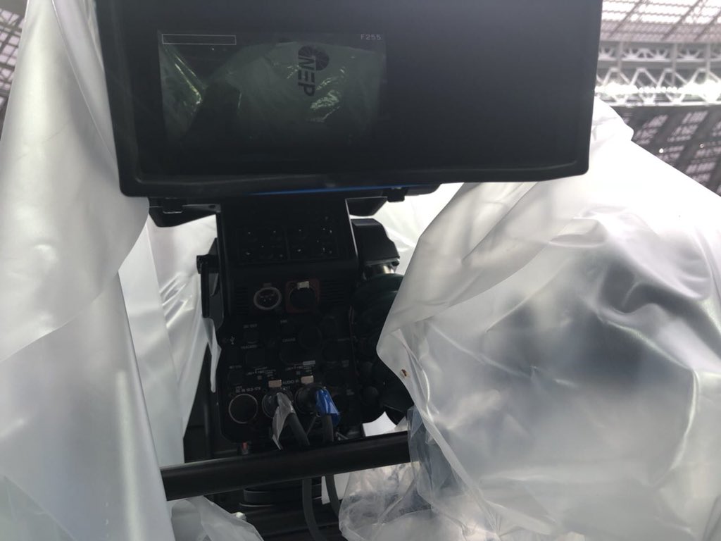finalcutproes's tweet photo. Imágenes de la preparación de la retransmisión 8K de la NHK del España - Rusia de esta tarde. #WorldCupRussia2018 https://t.co/HcPS4GP4XC
