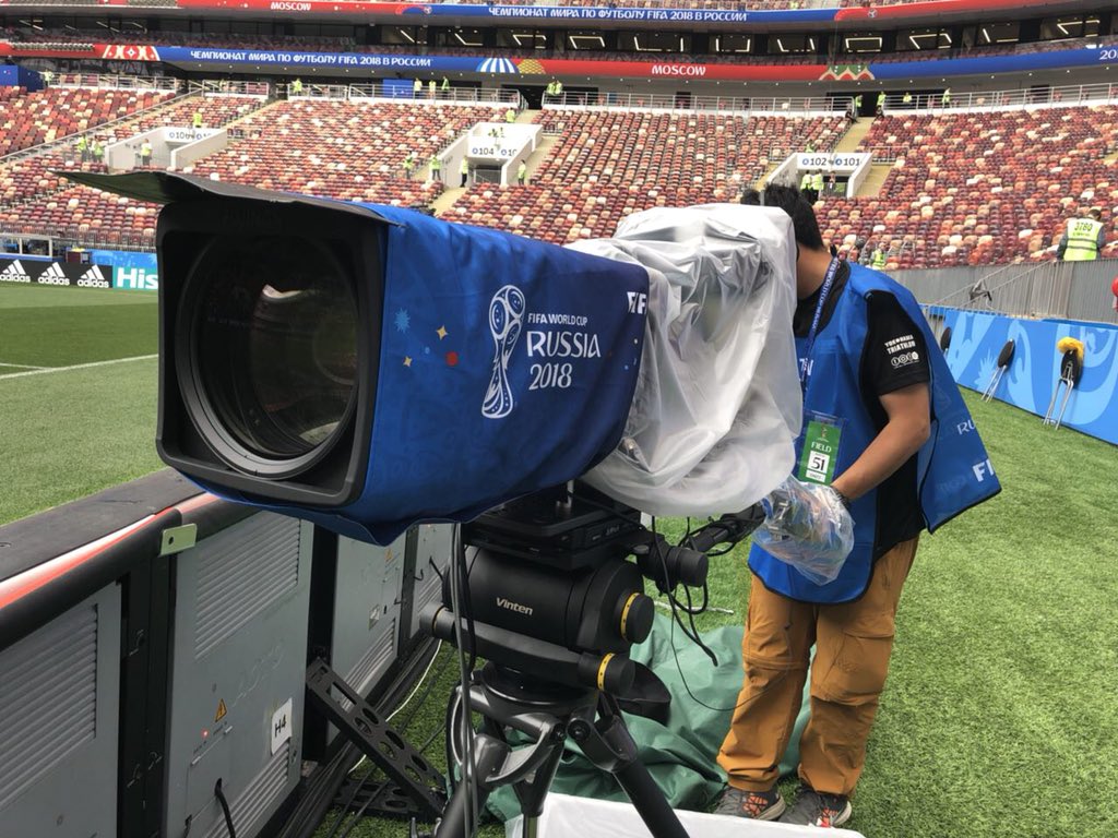 finalcutproes's tweet photo. Imágenes de la preparación de la retransmisión 8K de la NHK del España - Rusia de esta tarde. #WorldCupRussia2018 https://t.co/HcPS4GP4XC