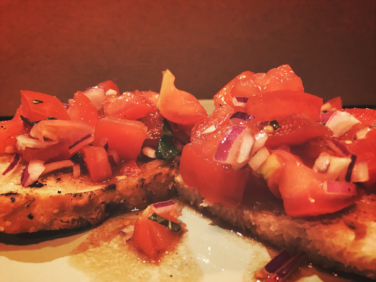 popsispizza's tweet photo. What makes our fresh rosemary bread even better? Roasting it and adding fresh tomatoes, garlic, onion and basil of course!  Hello sweet zingy Bruschetta! #zingyisaword #fresh #pizzas #southampton #popsis #vegan https://t.co/TcVbKlwGwX