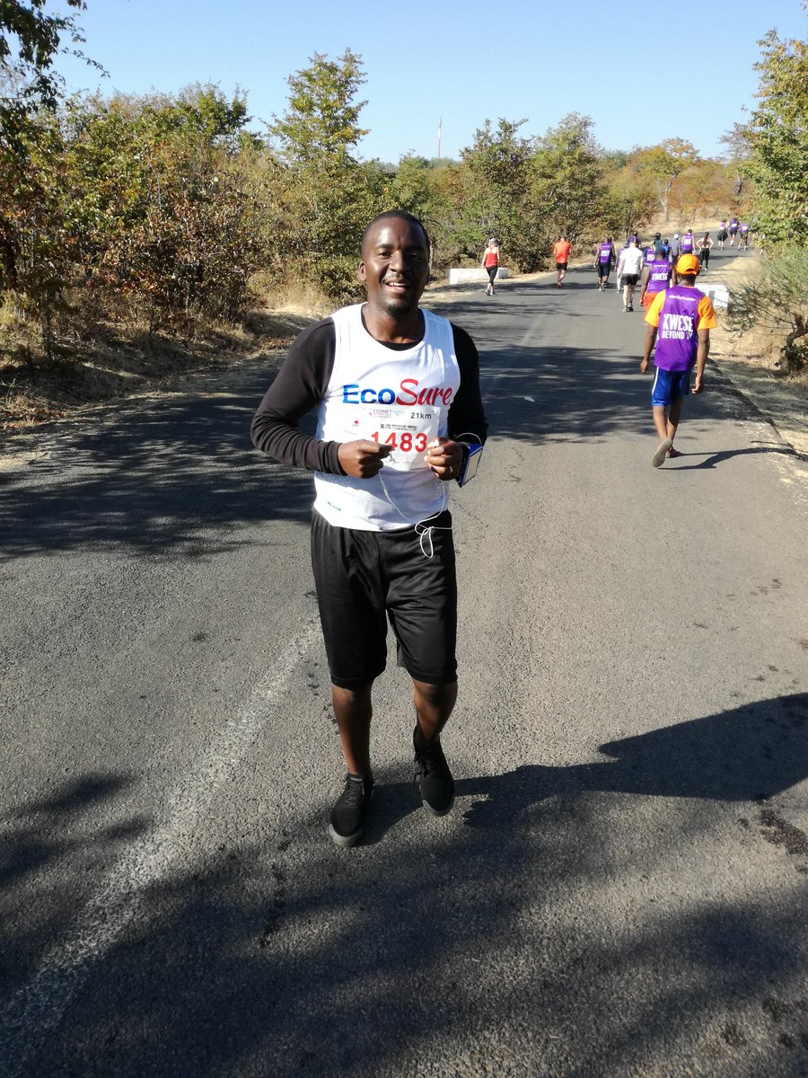 tmug_'s tweet image. @kudagara #BattleContinues #BeTheThunder #EVFM2018 #Vitalise #Wellness @eliz_tanya #RaceforaneducatedAfrica @HigherLifeFDN @Vicfallsmara @econetzimbabwe #Conquering #MoasiOaTunya @LovemoreNyatsin @FungaiMandiveyi @talentmachangu1 @fayaz_king