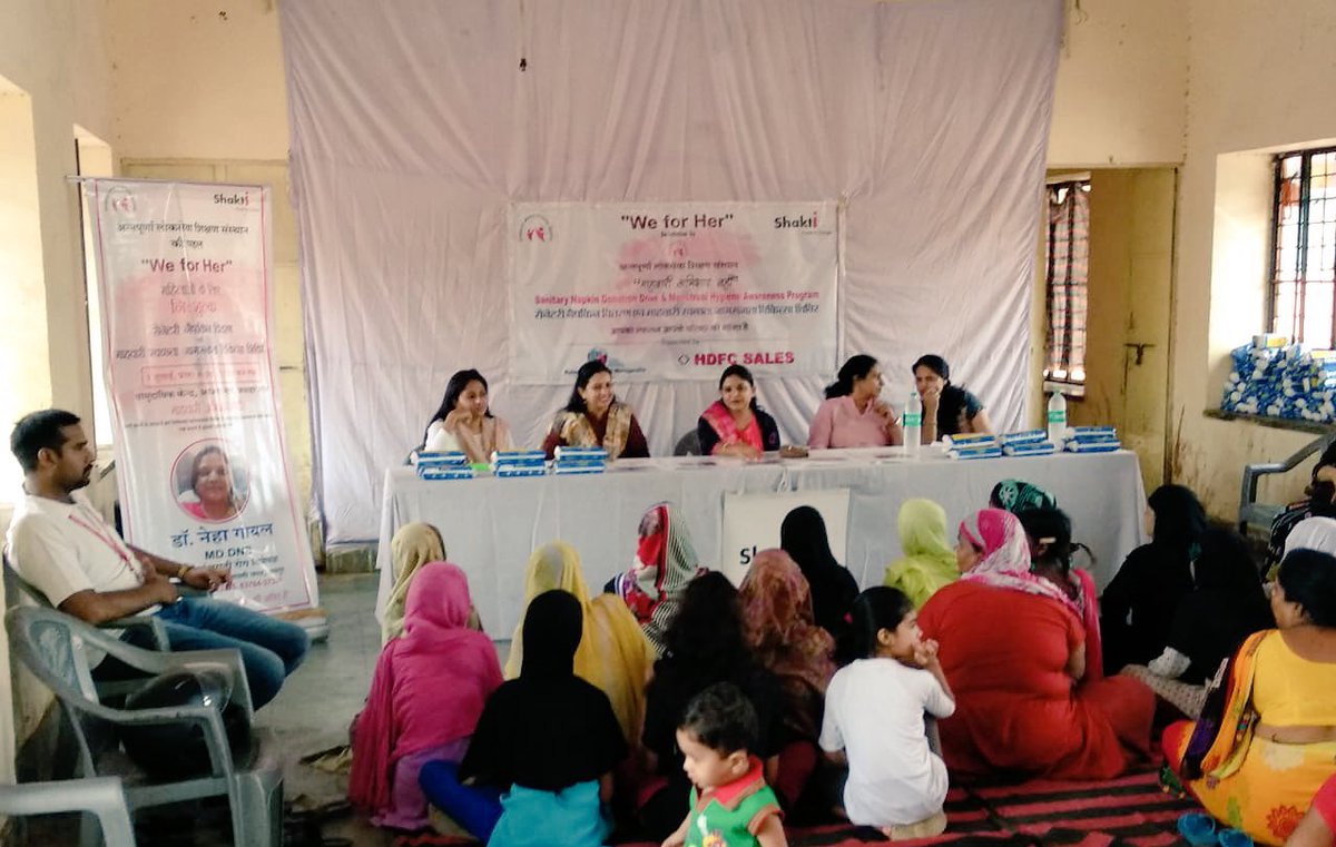 Sonakshi_V's tweet photo. Superb start of #WeForHer an initiative by @annapurnaloksev #SanitaryNapkinDonationDrive #MenstrualHygiene awareness camp at Azad Nagar , #Jaipur ! #WomenHealthFirst 👍🏼 https://t.co/irG8bQc6Nn
