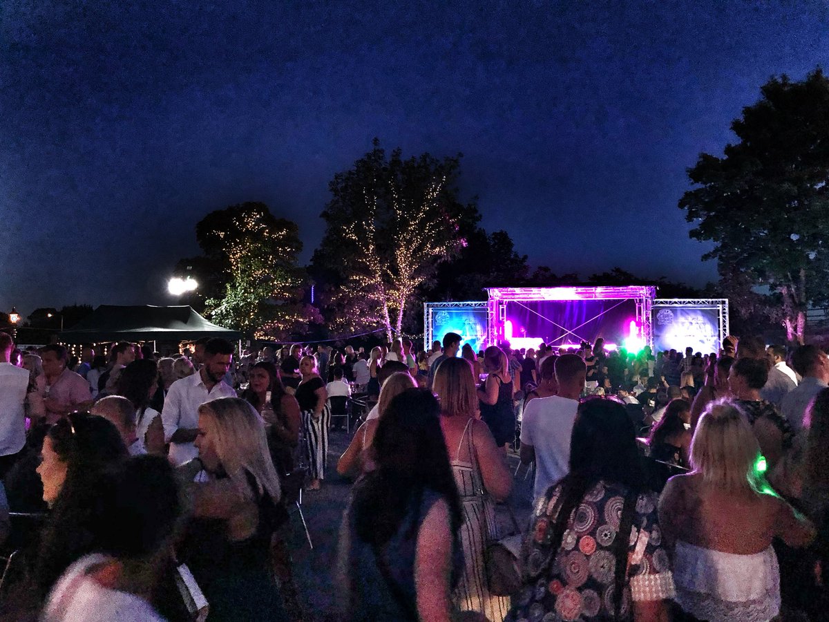 OwdNellsTavern's tweet photo. Massive thanks to all friends, family &amp; customers for last night you all #rocked #canalside #ginfest #preston https://t.co/wfUmbusrwt