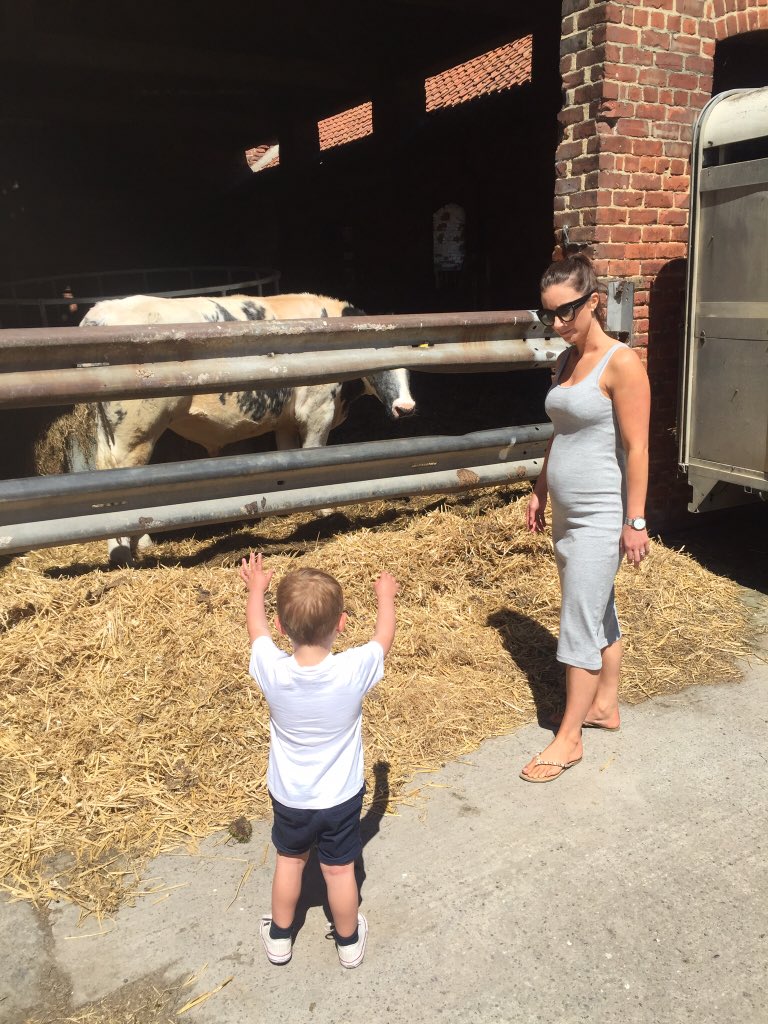 Hugo buying local <a href="/RootsRounton/">Katherine Brown</a> 😃 <a href="/dietitianRKelly/">dietitianRKelly</a>