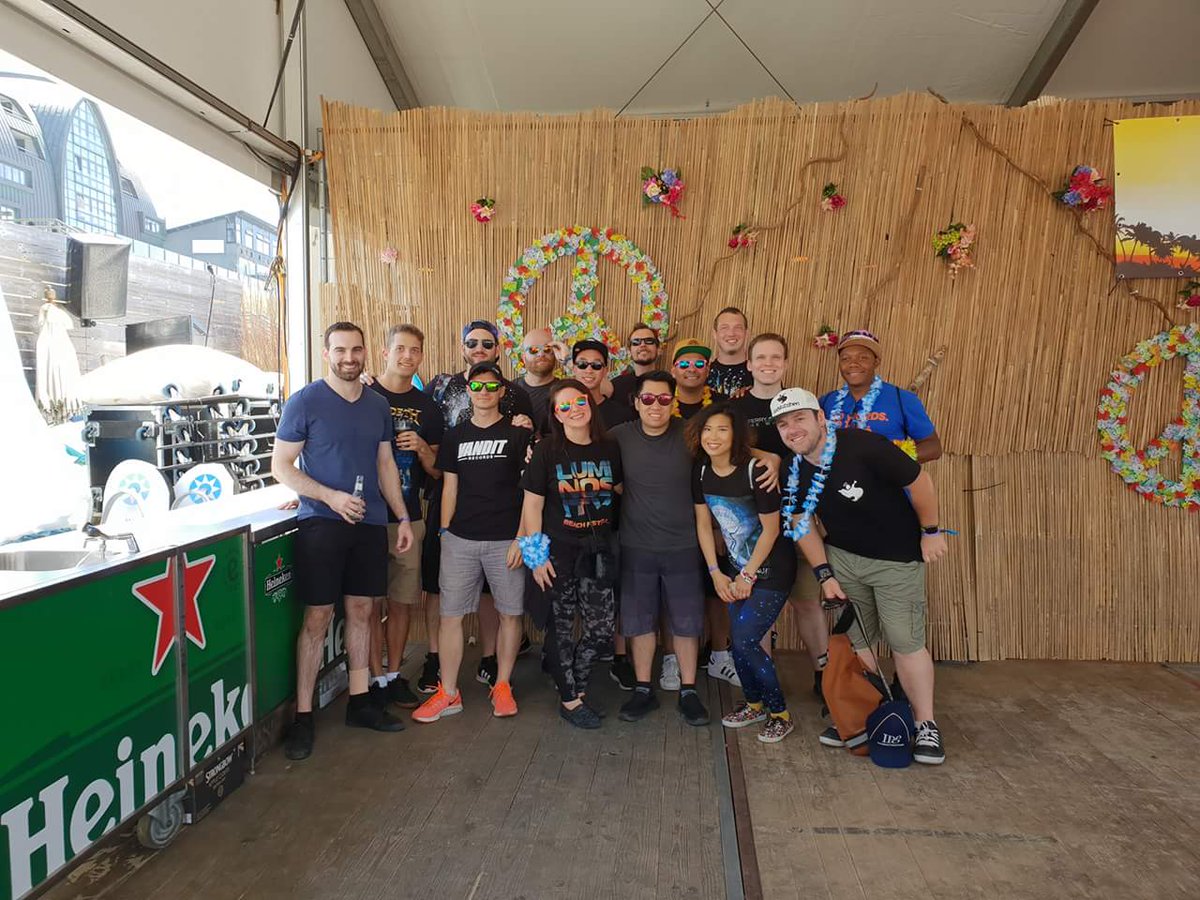 azn_sensazn_'s tweet photo. Excited to see @Neptune_Project & @The_Noble_Six as Interstellar today!
#puretrancestage #dntp https://t.co/vADxHG0eBz
