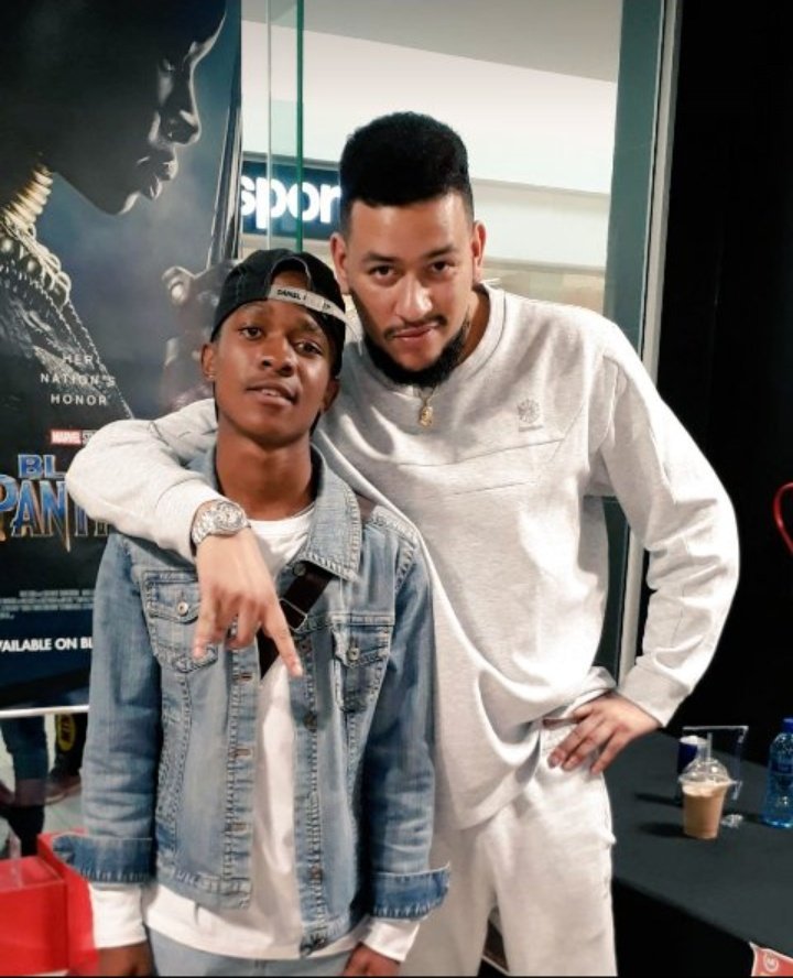 ANTISYSTEM7's tweet photo. Thank u for pulling up in bloem.. .it has always been a dream to meet u as this was my first😌.. .i love your music &amp; every bit of your work.. .forever a fan &amp; forever touching your blood🤝.. .love u man❤ @akaworldwide https://t.co/dU7Lkg1opI