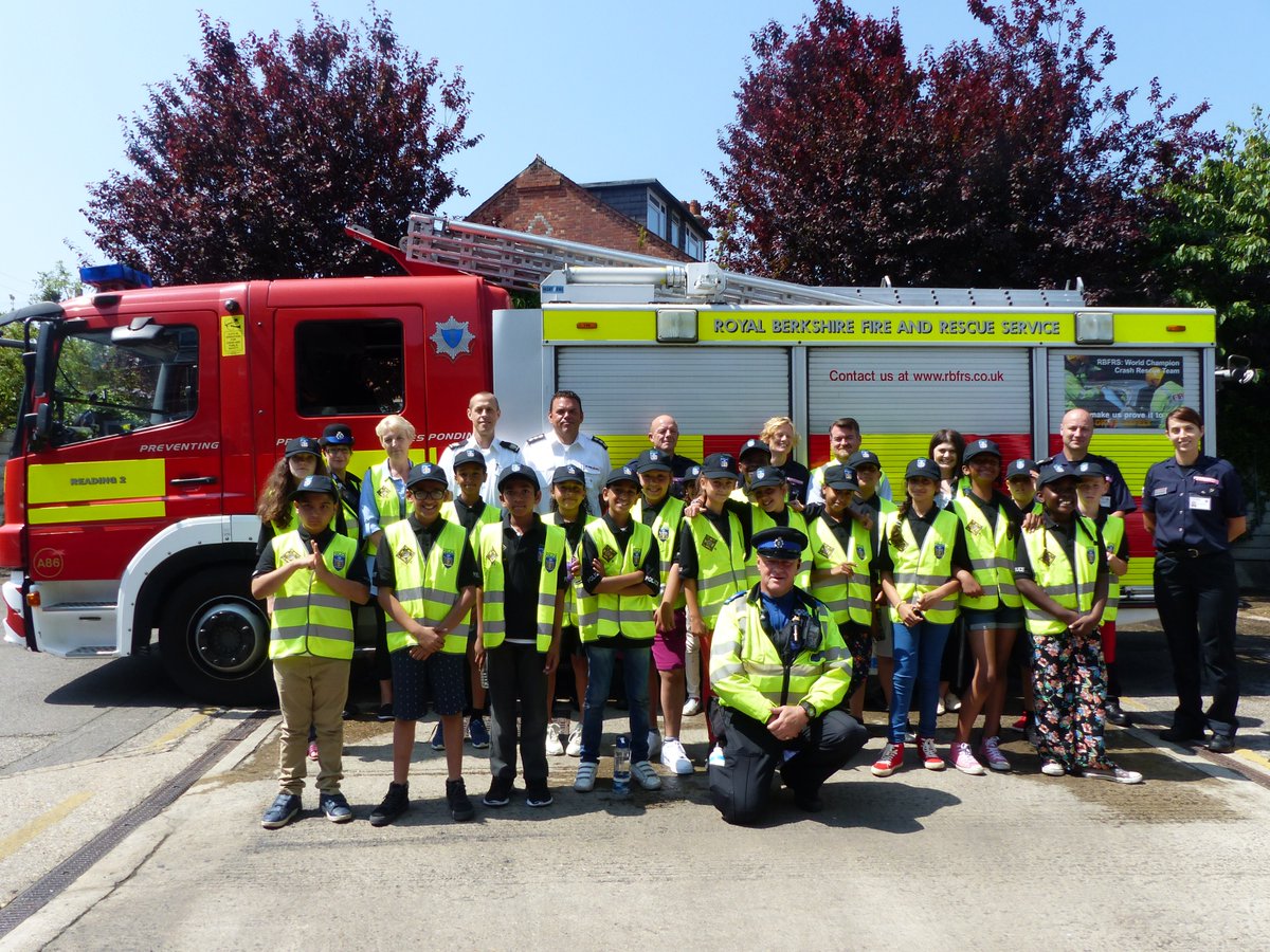 TVP_MiniPolice's tweet photo. @RBFRSofficial Wokingham Road Fire Station invited Alfred Sutton MP along to teach them about the work of the Fire Service. Lots of great questions asked by the MP and a huge thanks again to the fire service and all the work they do in saving lives and keeping us safe. #partners https://t.co/NaKSV5JvGe