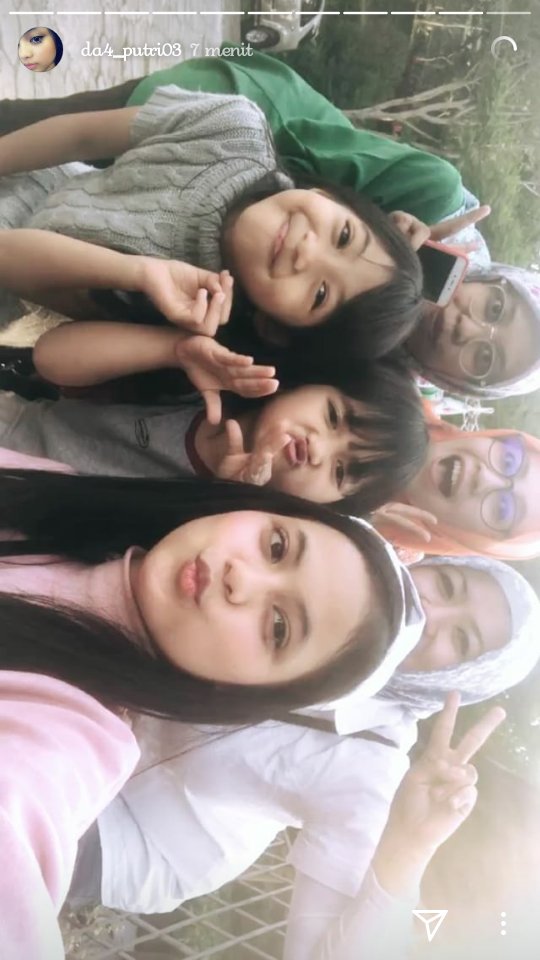 Dede lagi di bandung
#PUTRIDOAKU