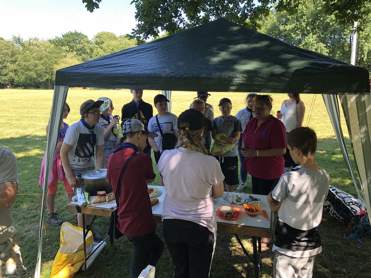 8thCovScouts's tweet photo. The Scouts had a great time up at Rough Close yesterday doing a backwards cooking competition with some very interesting meals cooked https://t.co/VBEMfWhYkU